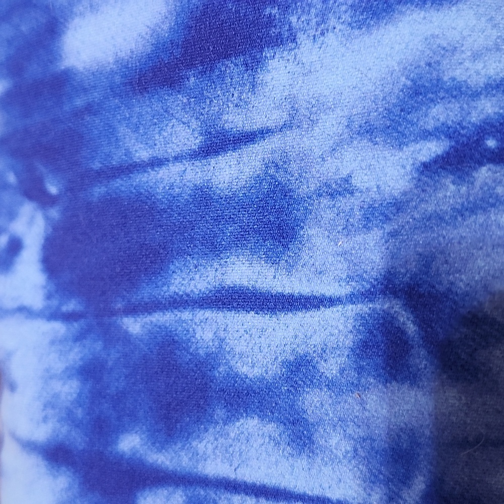 Two Toned Blue Tye Dye Lululemon Align Leggings - Picture 4 of 4